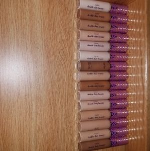 Tarte shape tape bundle.